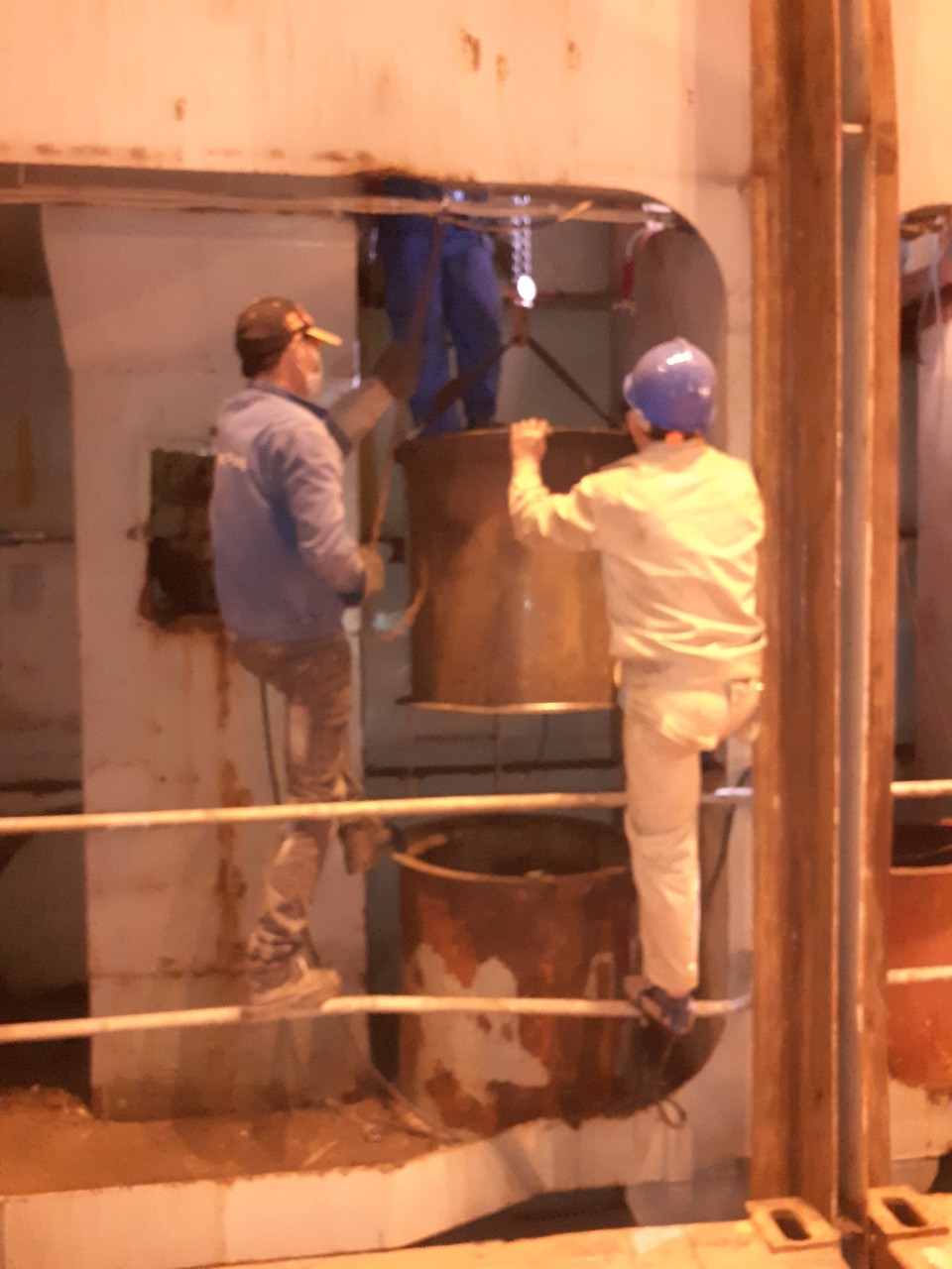 Fabricating, repairing and assembling ventilation cargo hold system in Hai Phong, Vietnam